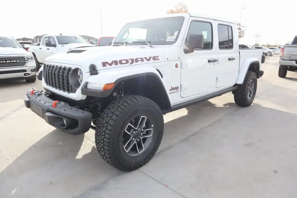 2026 Jeep Gladiator Mojave photo 2