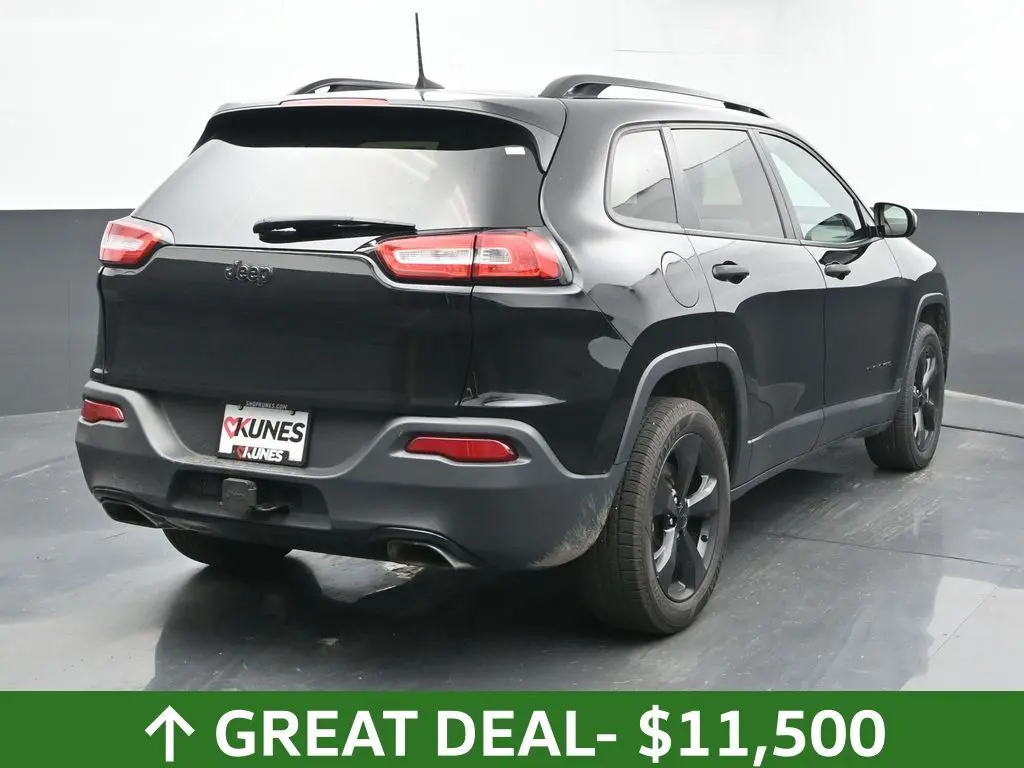 2017 Jeep Cherokee Altitude photo 5