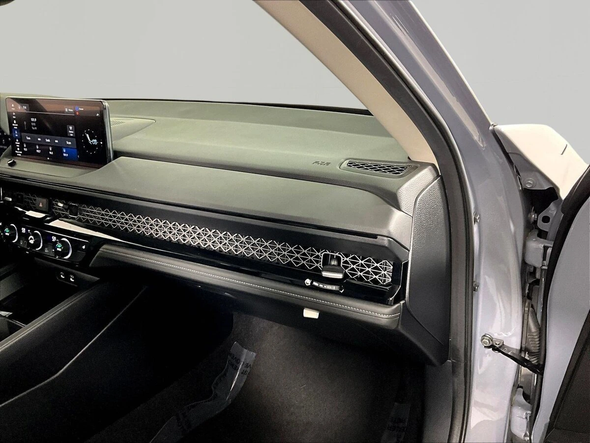 2024 Honda Accord Hybrid EX-L - Photo 26