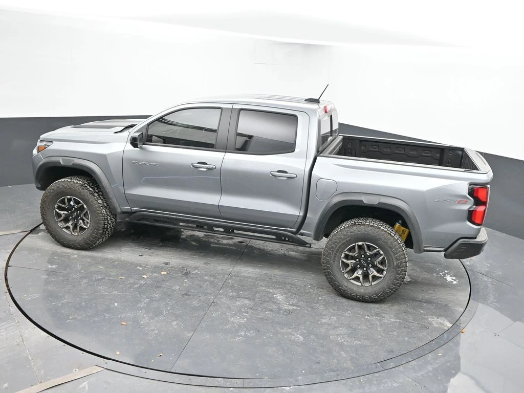 2024 Chevrolet Colorado ZR2 - Photo 37