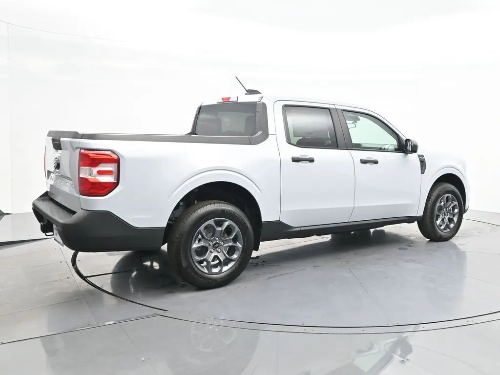2025 Ford Maverick XLT photo 4