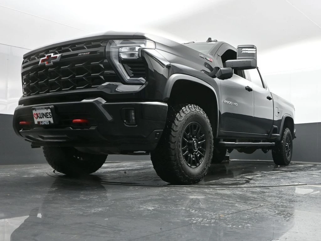 2024 Chevrolet Silverado 2500HD ZR2 - Photo 49