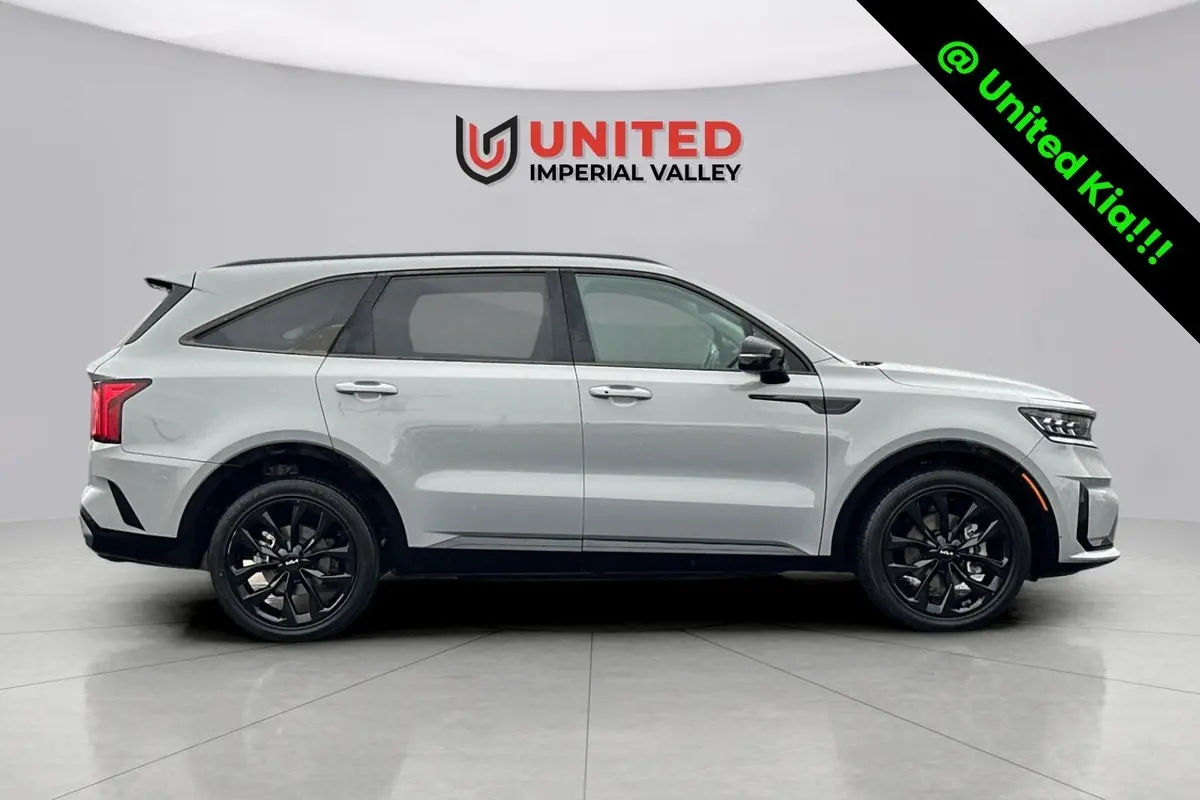 2023 Kia Sorento SX photo 3