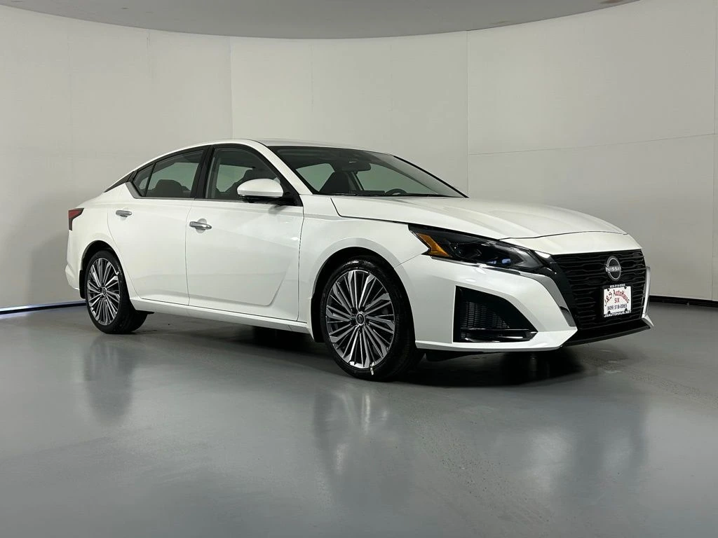 2025 Nissan Altima SL