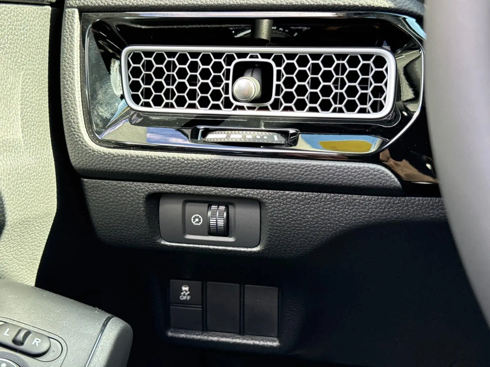 2026 Honda Civic Hybrid Sport photo 23