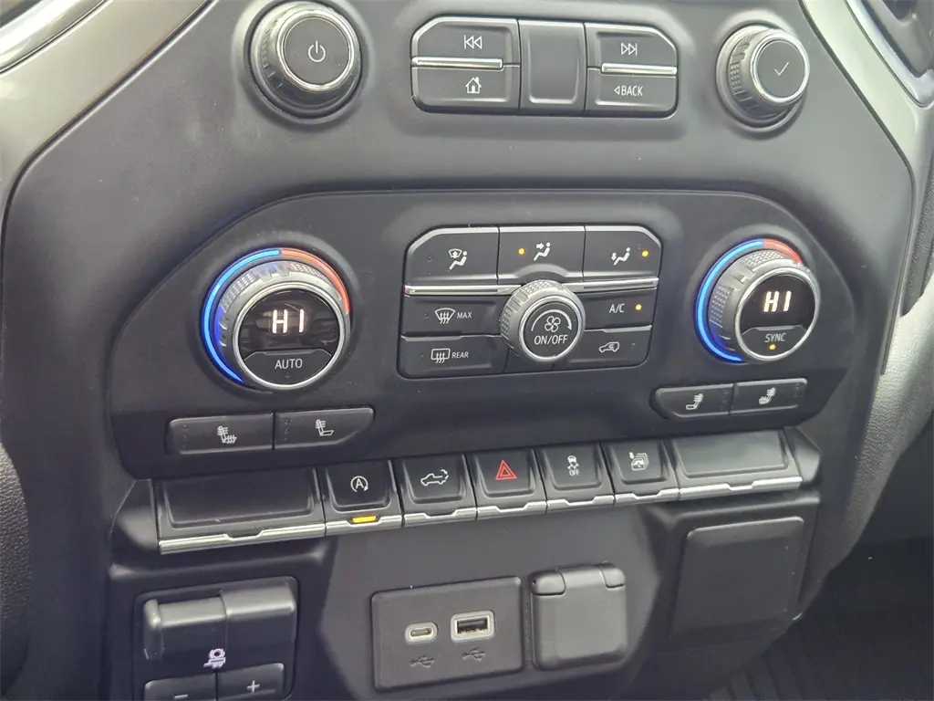 2021 Chevrolet Silverado 1500 LT photo 18