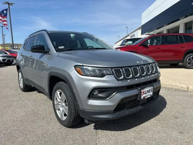 Used 2022 Jeep Compass Latitude with VIN 3C4NJDBB6NT232461 for sale in Stoughton, WI