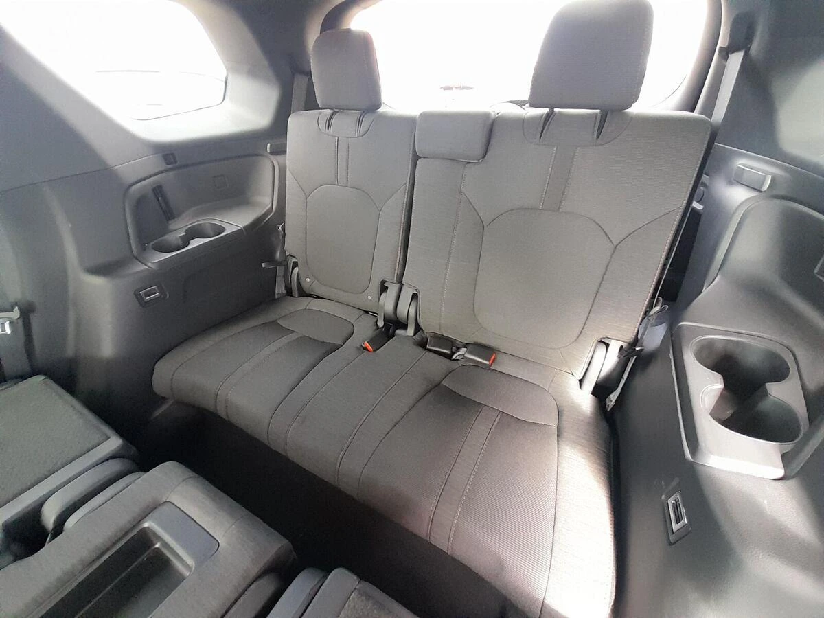 2025 Honda Pilot Sport - Photo 44