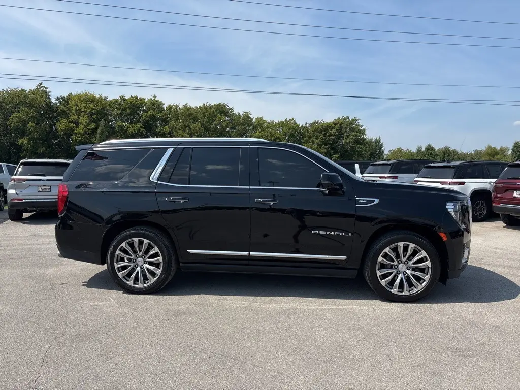 2021 Gmc Yukon Denali photo 2