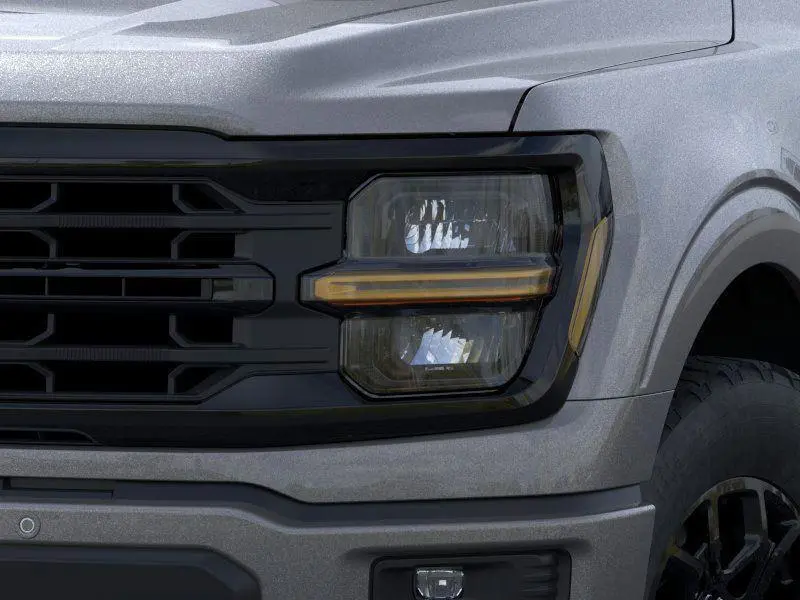 2025 Ford F-150 XLT photo 16