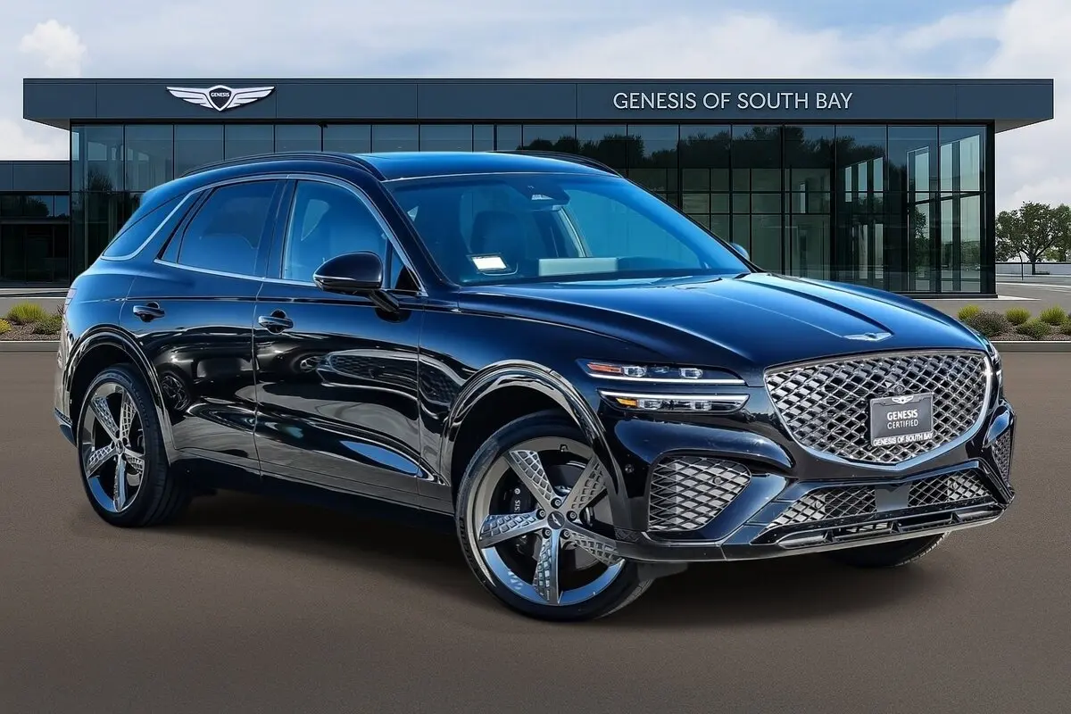 2025 GENESIS GV70 Sport's photo