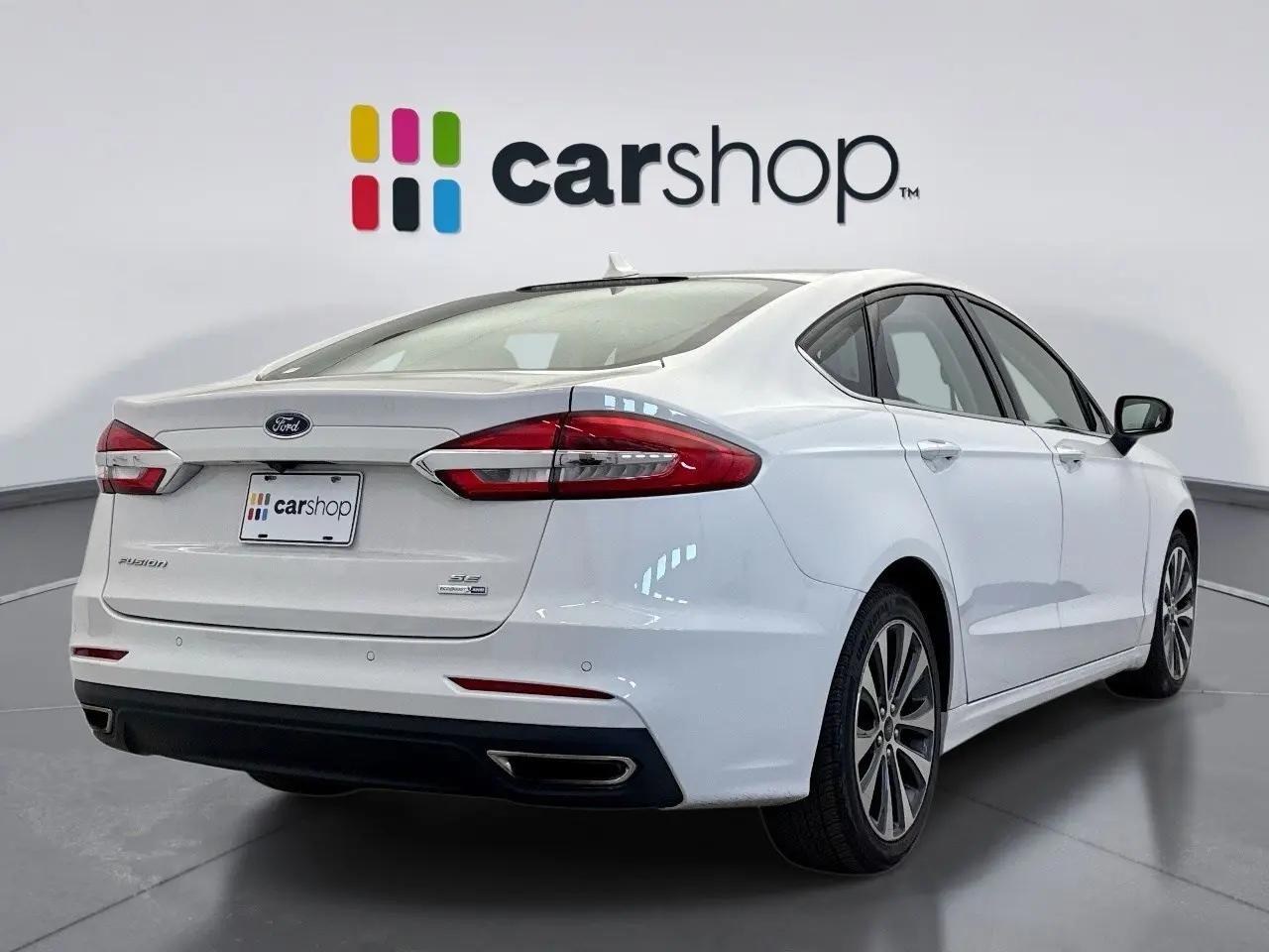 2019 Ford Fusion SE photo 4
