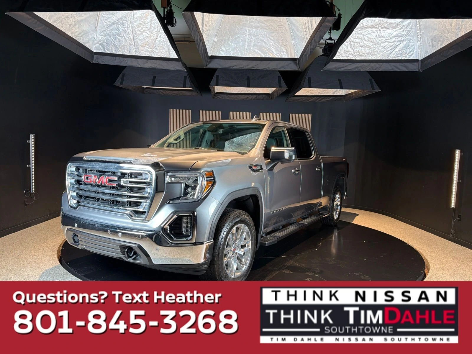 2022 GMC Sierra 4WD Crew Cab Short Box SLT's photo
