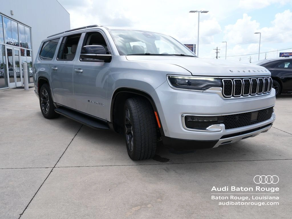 2023 Jeep Wagoneer L Series III - Photo 7