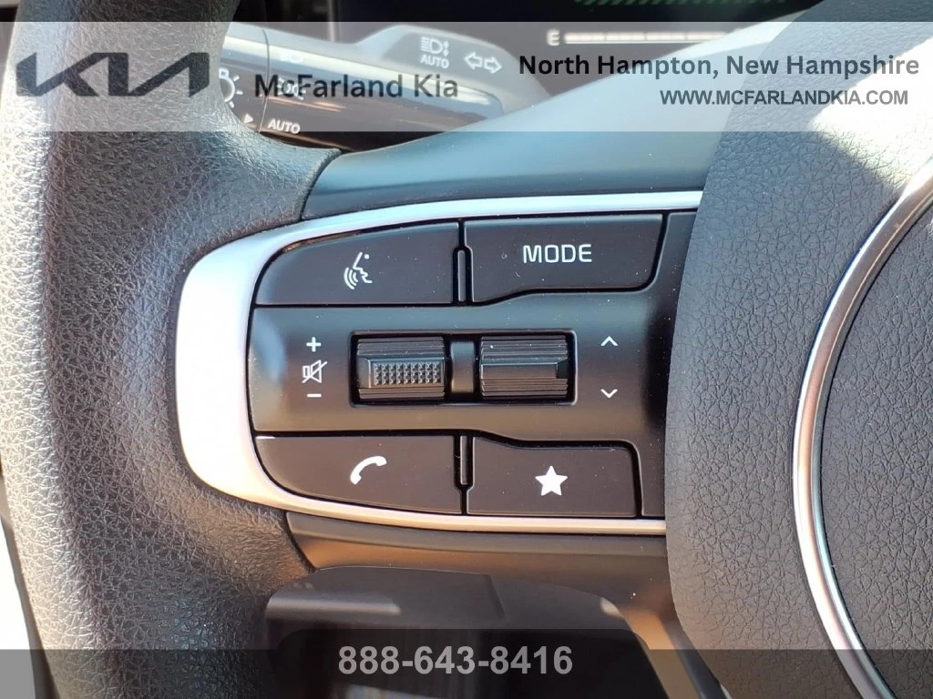 2025 Kia K5 LXS - Photo 24