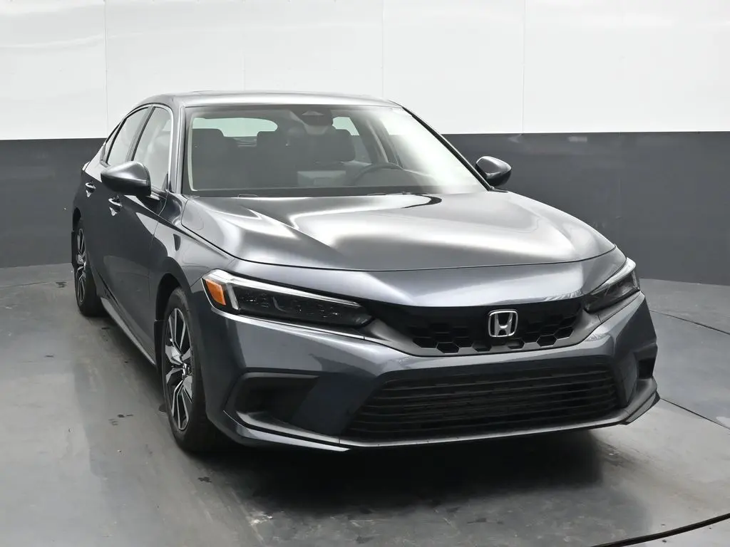 2024 Honda Civic EX-L Hatchback photo 4