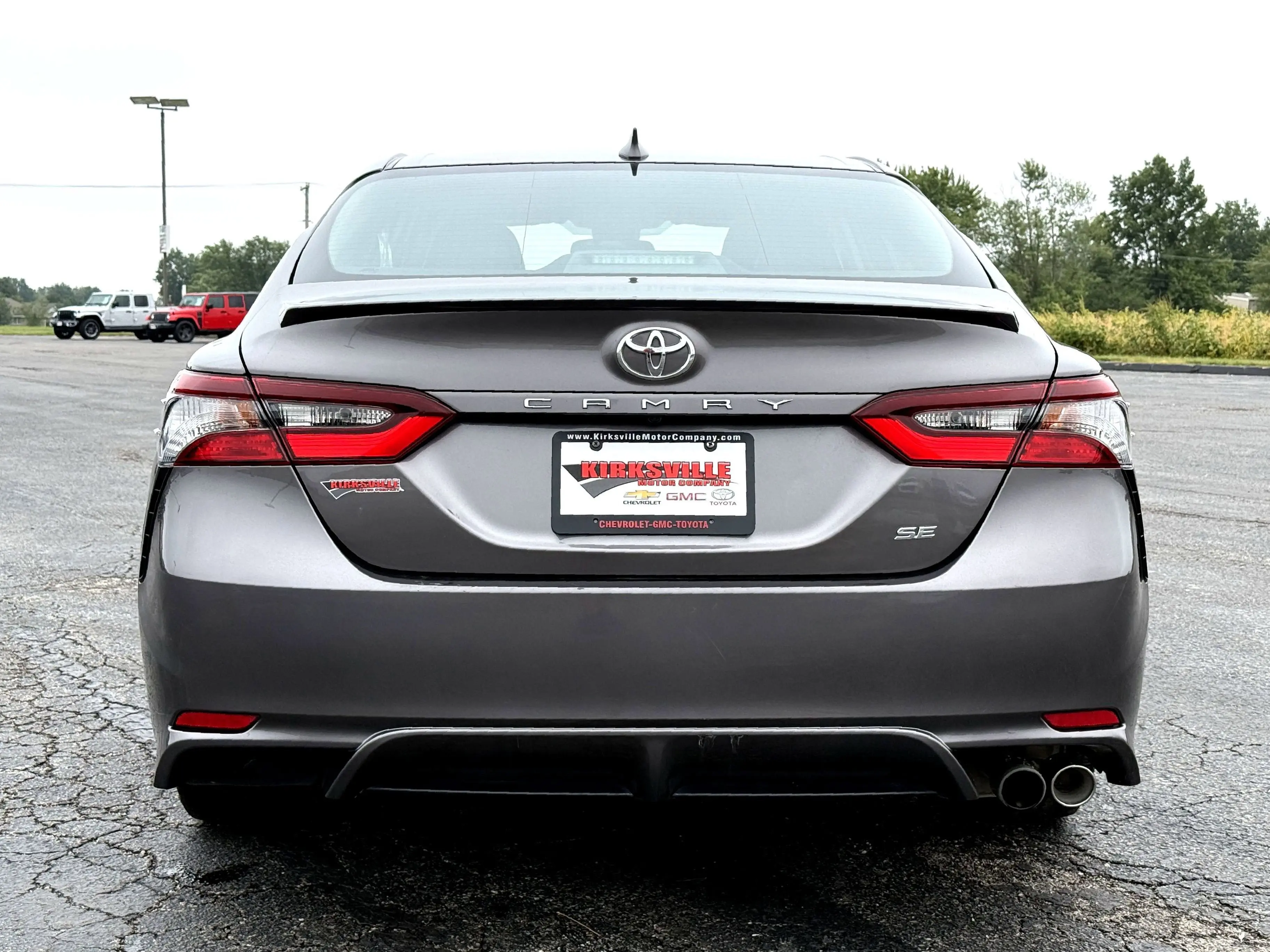 2021 Toyota Camry SE photo 4