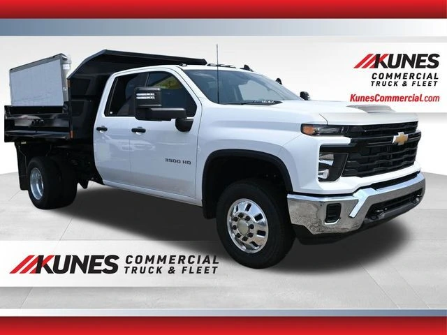 2025 Chevrolet Silverado 3500HD Work Truck's photo