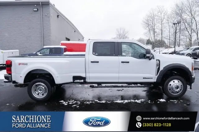 2026 Ford F-450 Super Duty XL's photo