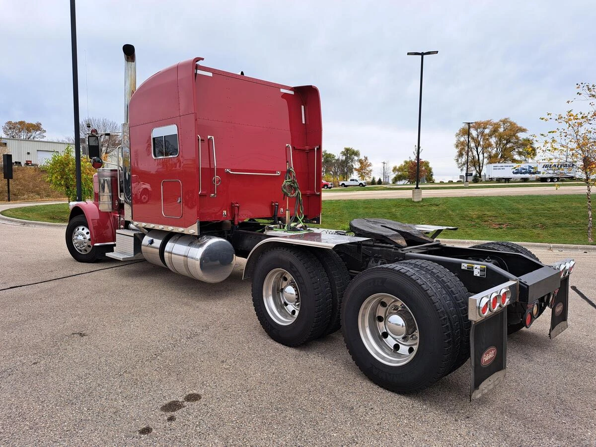 2018 Peterbilt 389 — photo 5