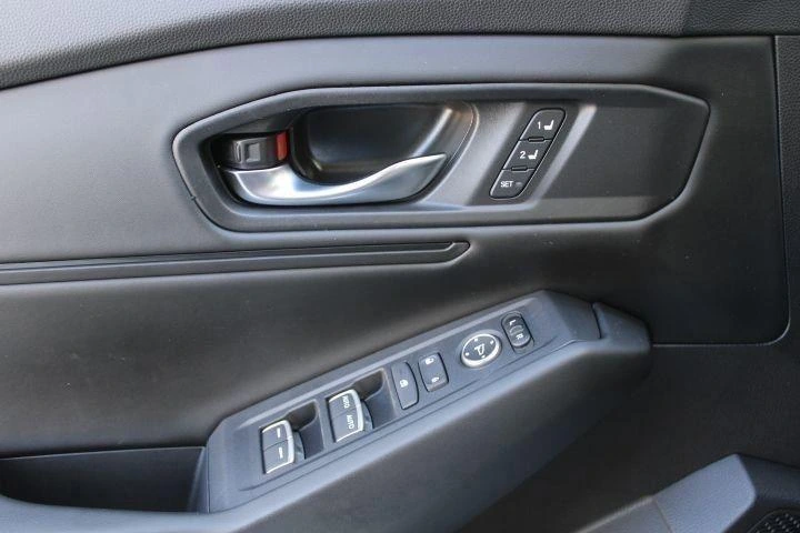 2023 Honda Accord Hybrid EX-L - Photo 30