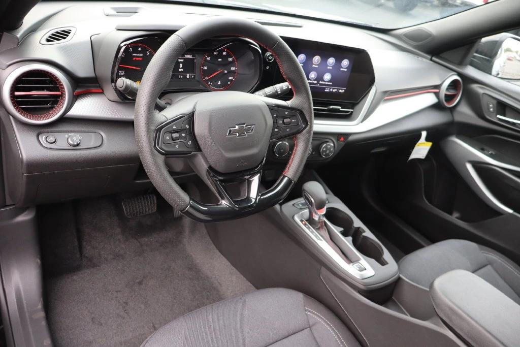 2026 Chevrolet Trax RS - Photo 6