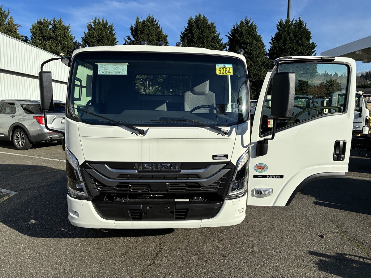 2026 Isuzu NRR in Mount Vernon, WA — photo 6