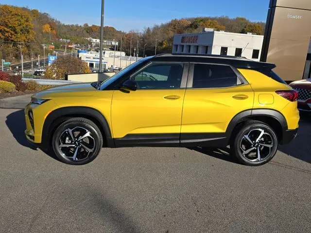 2023 Chevrolet Trailblazer RS photo 2