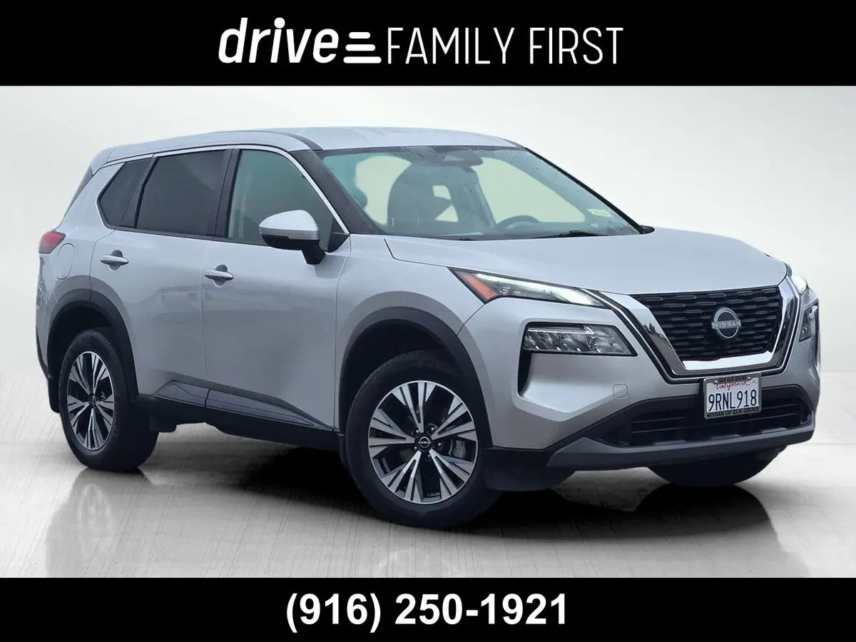 2023 Nissan Rogue SV's photo