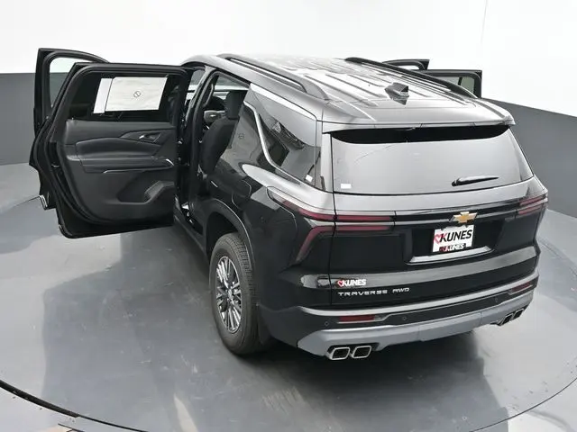 2026 Chevrolet Traverse 2LT photo 52