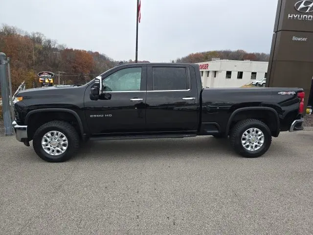 2022 Chevrolet Silverado 2500HD LTZ photo 2