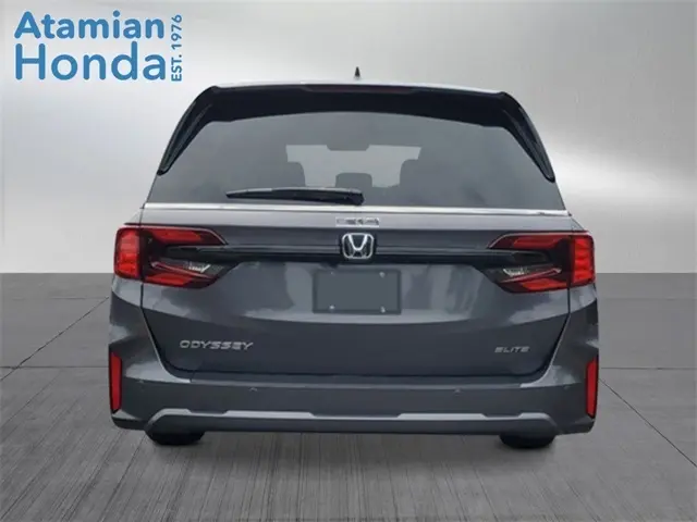 2026 Honda Odyssey Elite photo 3
