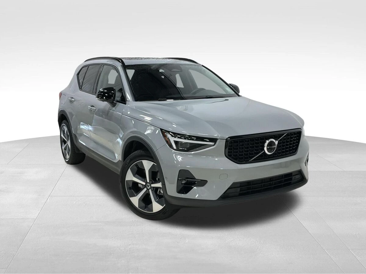 2026 Volvo XC40