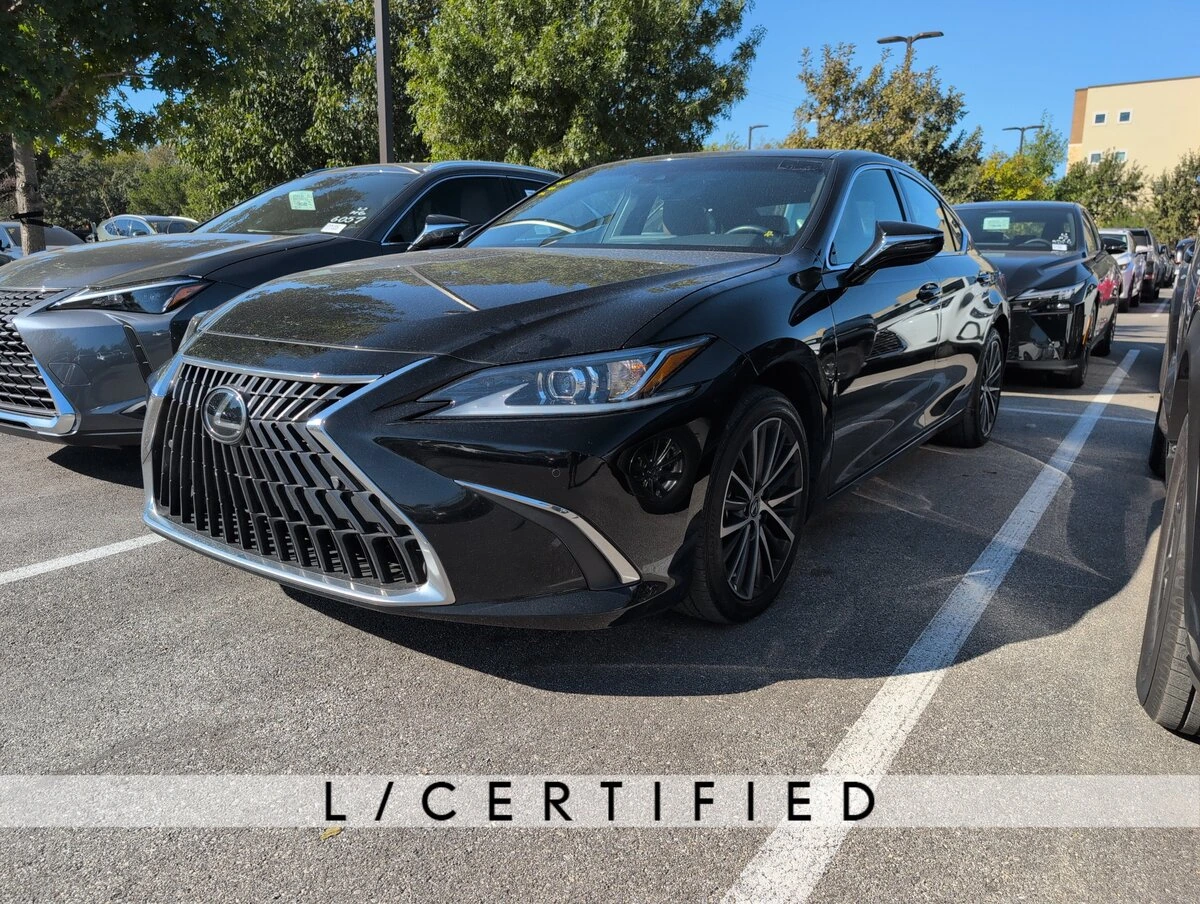 2025 Lexus ES