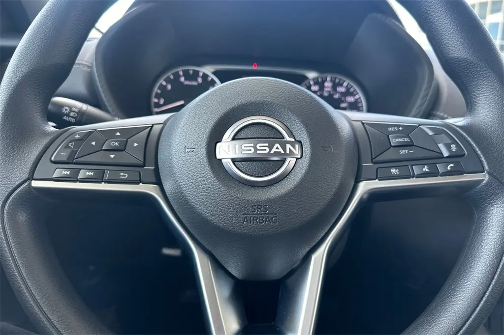 2025 Nissan Sentra SV photo 19