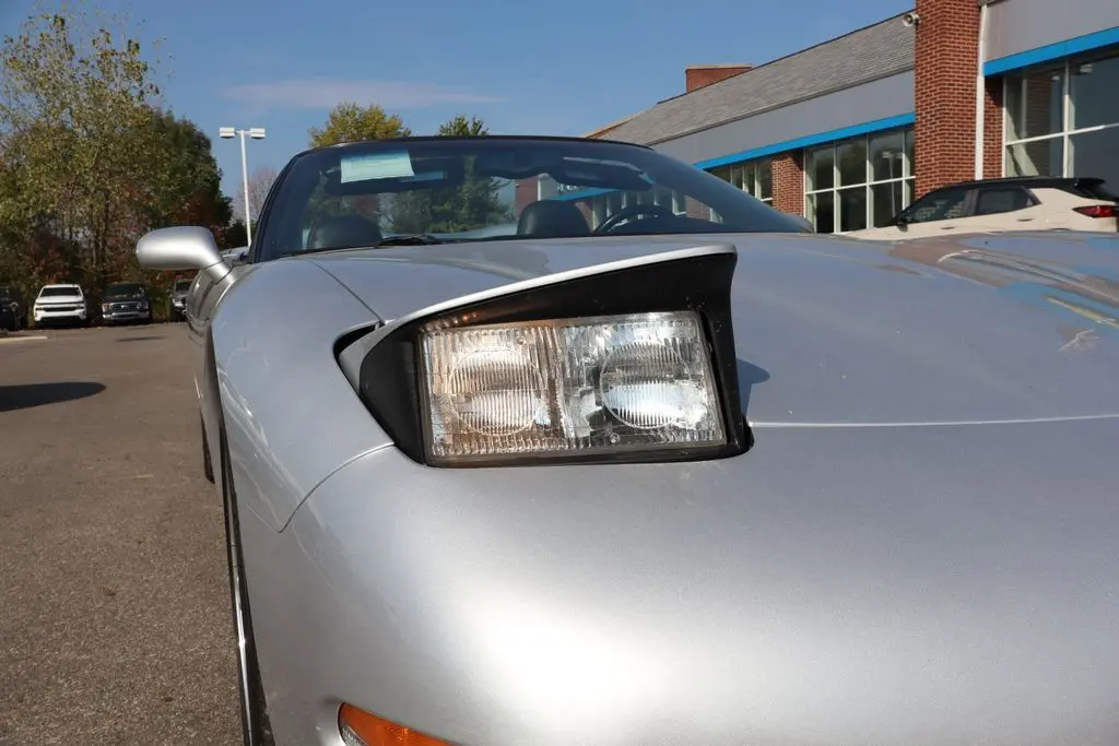 2002 Chevrolet Corvette Base photo 3