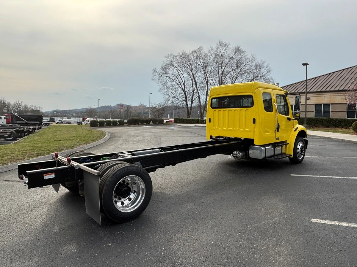 2025 Freightliner M2 106 in Knoxville, TN — photo 5