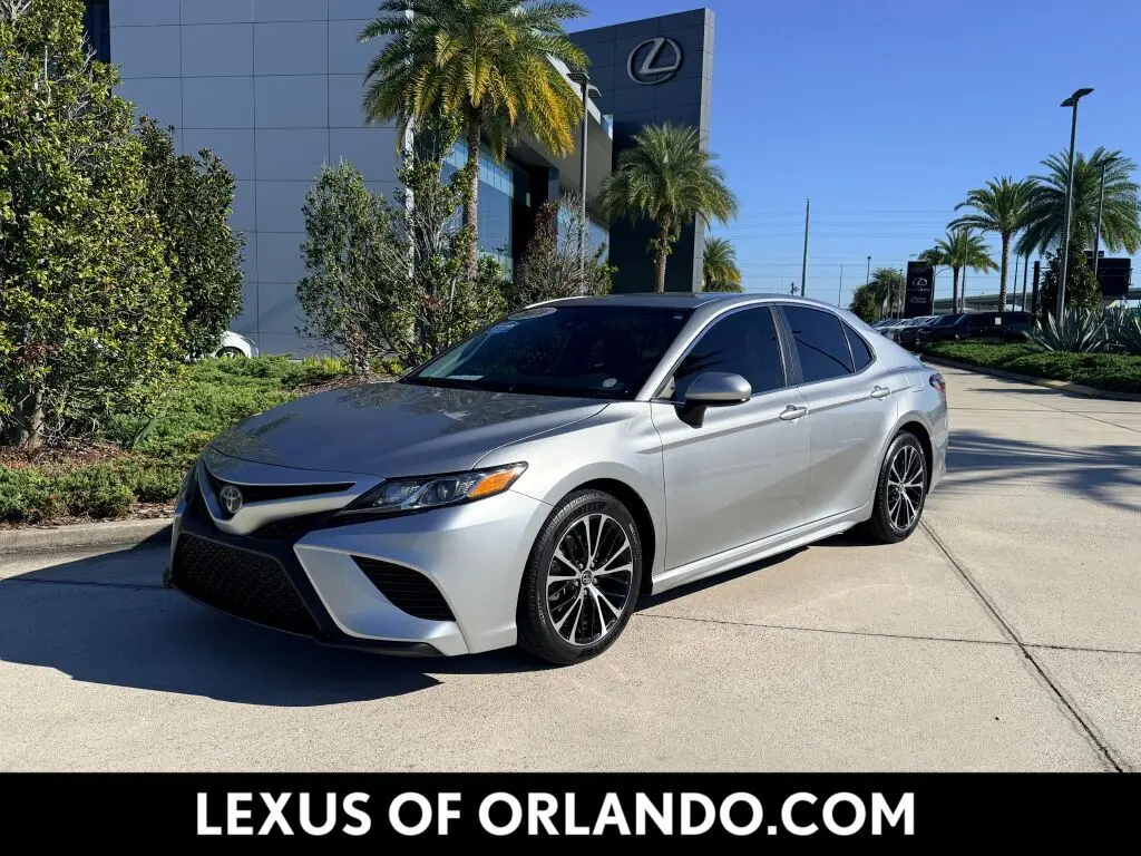2019 Toyota Camry SE
