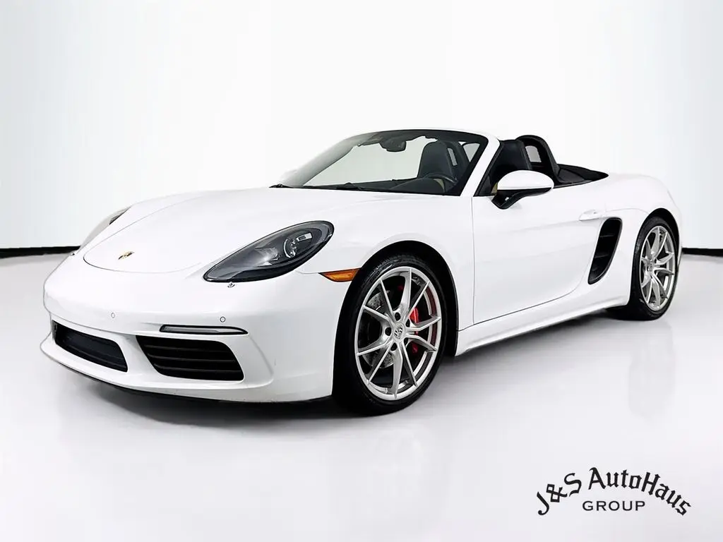 2018 Porsche Boxster S photo 3