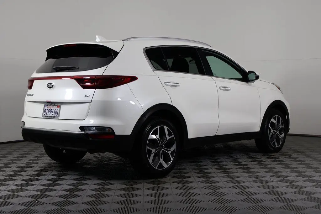 2021 Kia Sportage EX photo 4