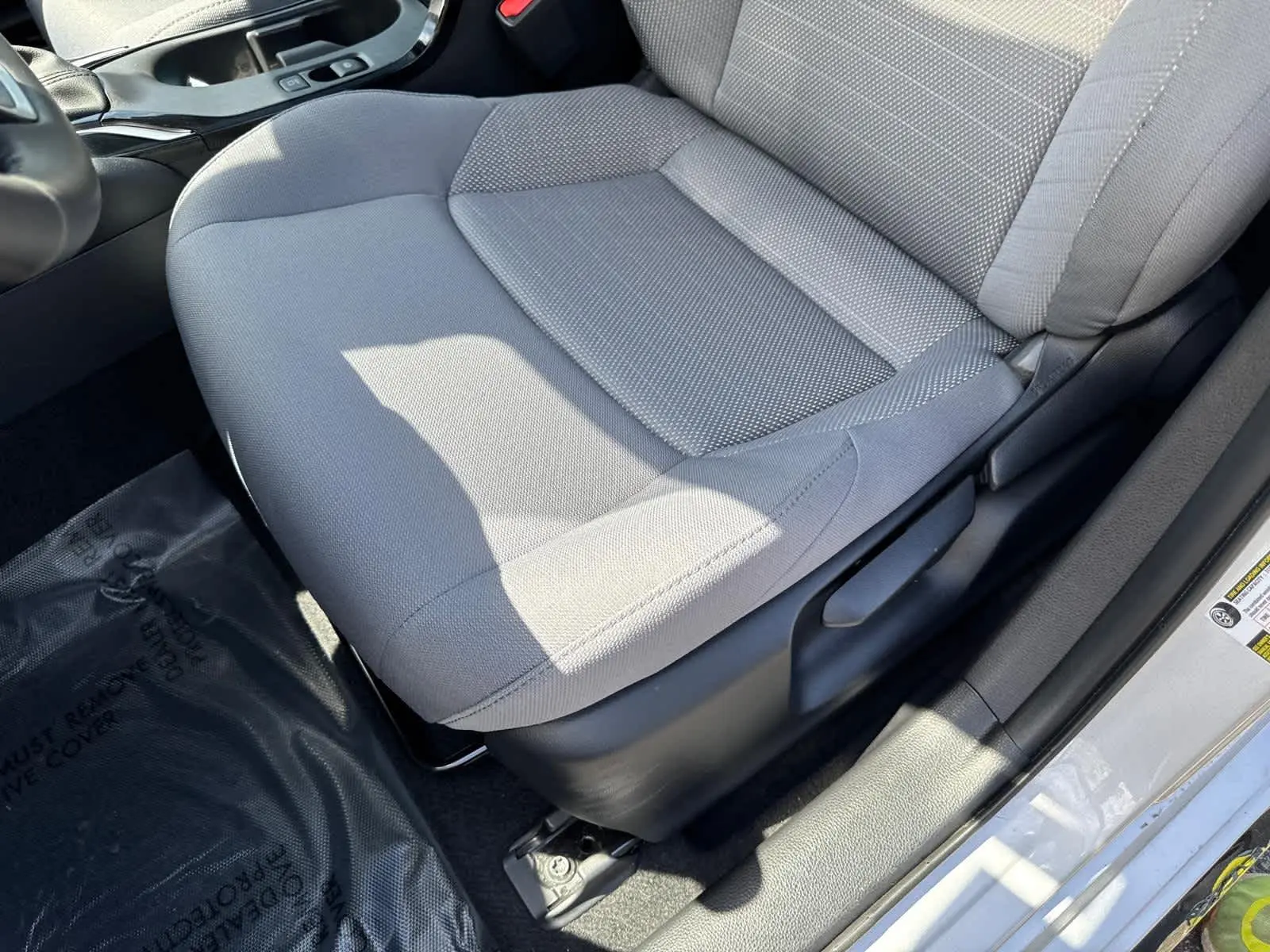 2024 Toyota Corolla SE Premium photo 16