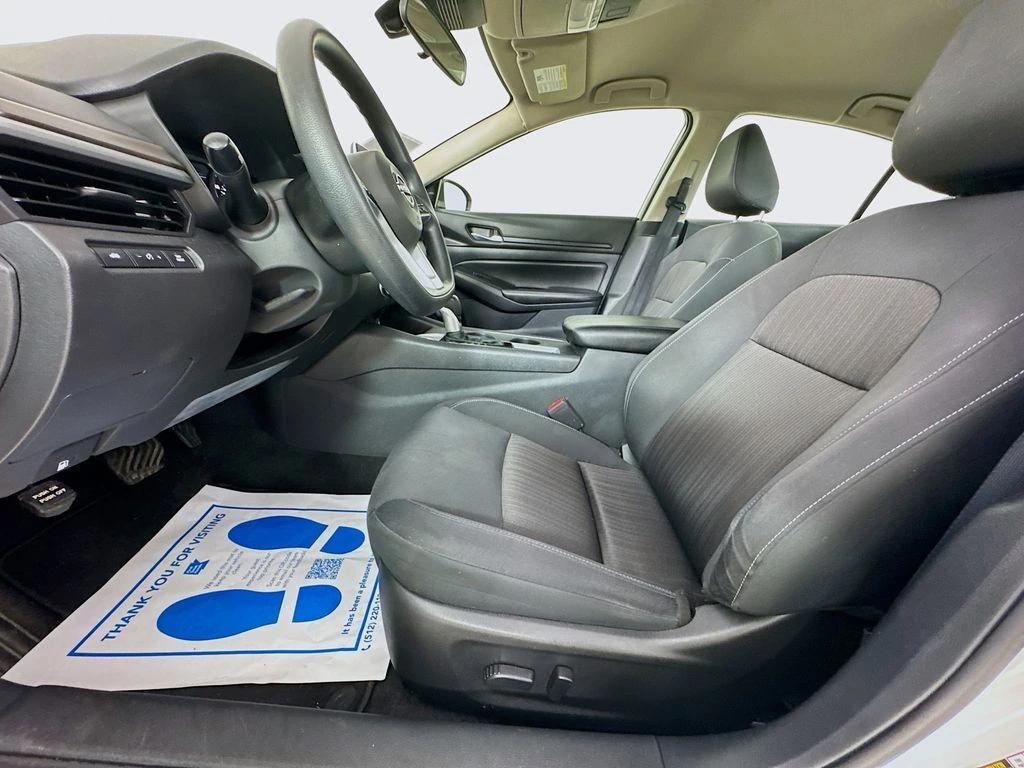 2025 Nissan Altima SV - Photo 24