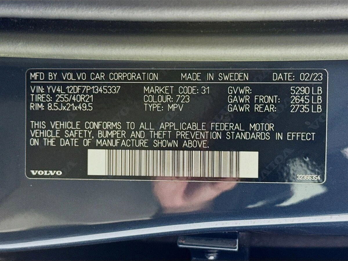 2023 Volvo - image 34