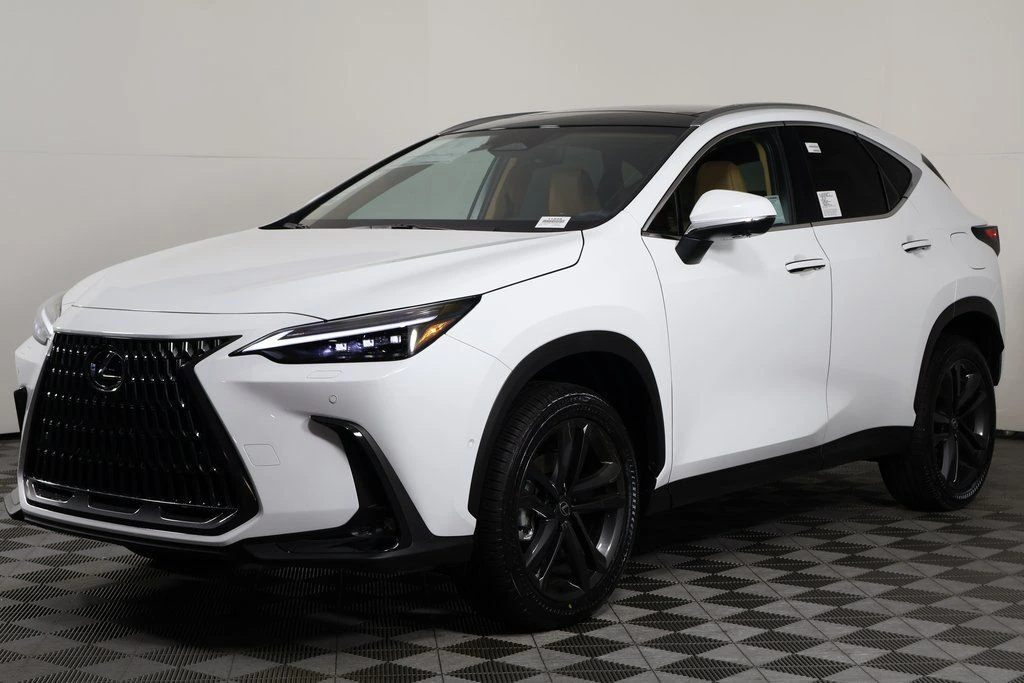 2026 Lexus NX PHEV 450h+'s photo
