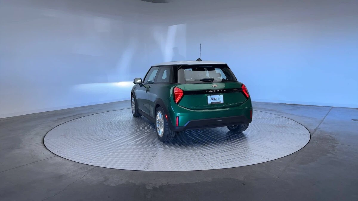 2026 MINI Hardtop 2 Door - Photo 9