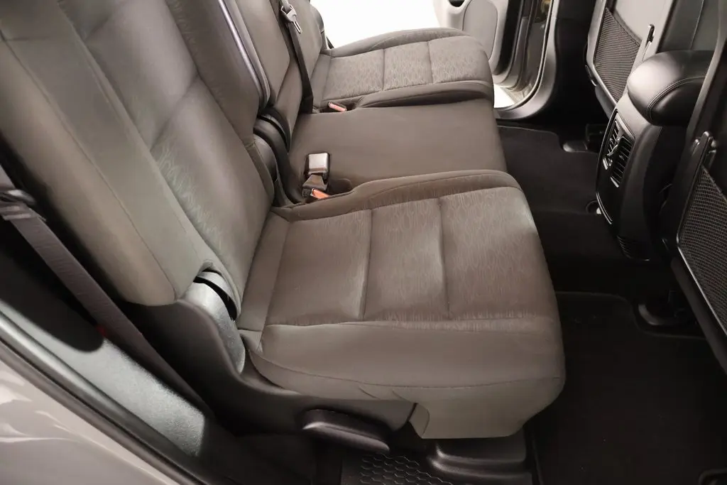 2024 Dodge Durango SXT Plus photo 2