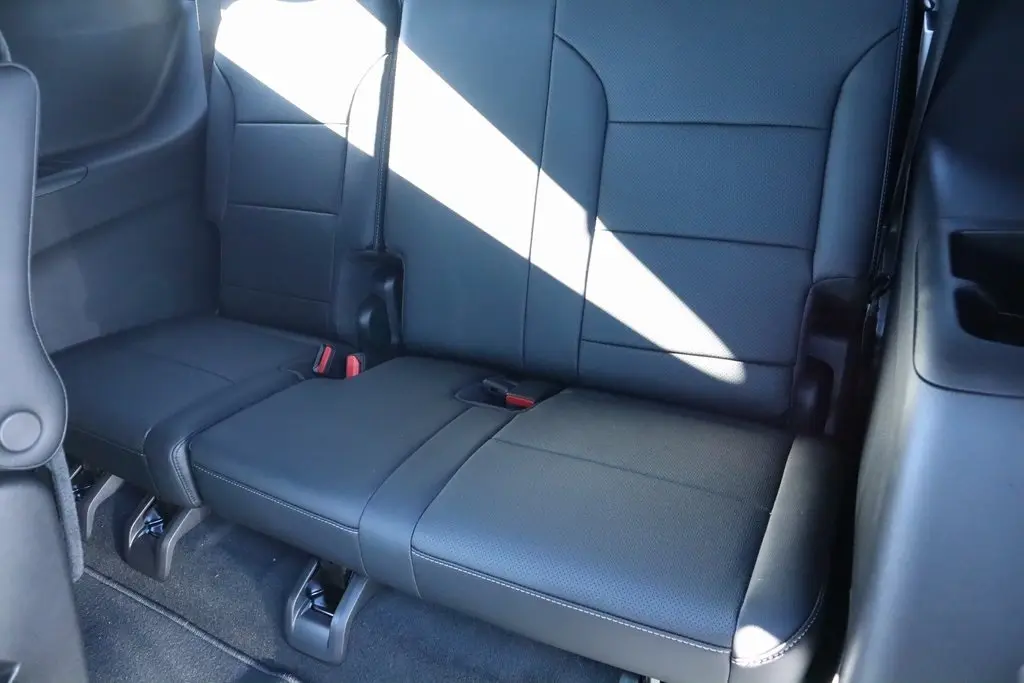 2026 Chevrolet Traverse 1LT photo 4