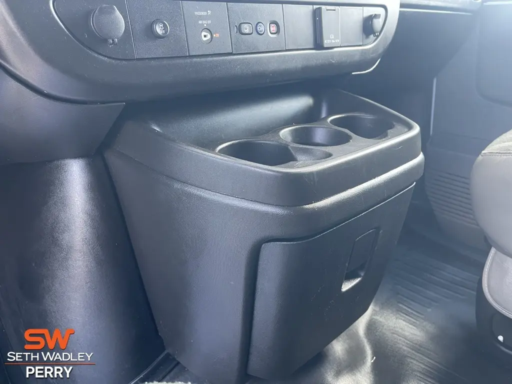 2024 Gmc Savana 2500 Cargo photo 17