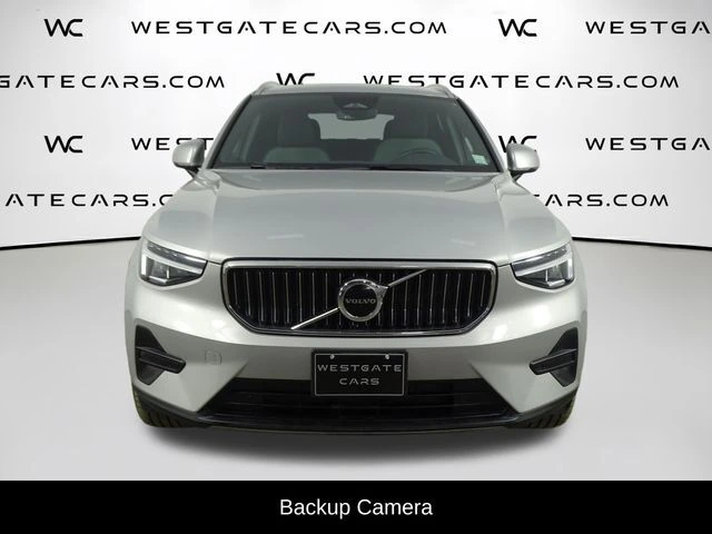 2025 Volvo - image 4