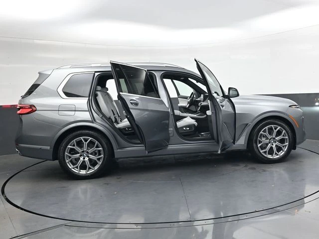 2026 BMW X7 40i - Photo 35